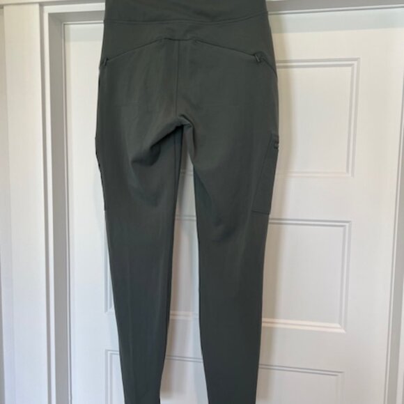 Athleta Headlands Hybrid Cargo II Tight – Mountain Olive (Gray-Green), Size 4 - Picture 7 of 10